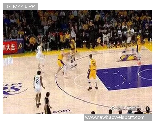 里夫斯分析詹姆斯如何利用东契奇被包夹后的4打3优势进行进攻